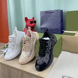 قم بتشغيل Sneakers Designer أحذية غير رسمية للنساء التطريز المتشابك أحذية Fricquoise Fashion Rubber Rubber مع Box