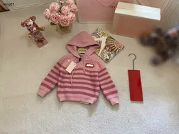 Sweter projektanta marki dla dzieci Pullower dla chłopca rozmiar 90-150 cm Dziecko z kapturem z kapturem z kapturem