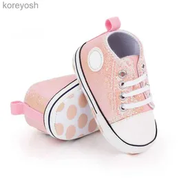 First Walkers Classic Flash Baby Shoes Infant Boys Girls Sports Shoes حذاء سرير للأحذية الصغار الصغار الناعم الوحيد المضاد للانزلاق