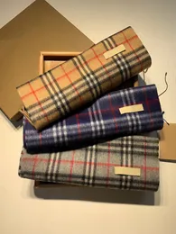 Snygga män Kvinnor Cashmere Scarves Classic Plaid Designer Scarvf Soft Luxury Autumn and Winter Long Scarvf Holiday Gifts Måste ha