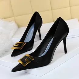 Dress Shoes Fashion Banquet High Heels Slim Stiletto Heel Shallow Mouth Pointed-Toe Metal Square Buckle Pumps