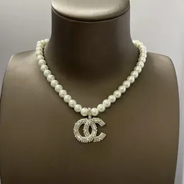 Designer de moda colar feminino corrente colar pingente duplo c diamante pérola colares jóias presente festa de casamento