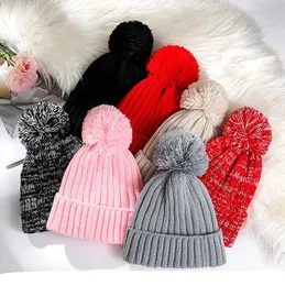 Bebê crianças chapéus de malha meninas meninos cor sólida inverno quente malha gorro sólido pompom bonito adorável criança infantil manguito gorro