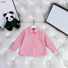 Markendesigner Baby-Shirt, Mode, gestreift, heiße Diamantdekoration, Kinder-Revers-Top, Größe 90–150 cm, schöne rosa Kinderblusen, 1. September