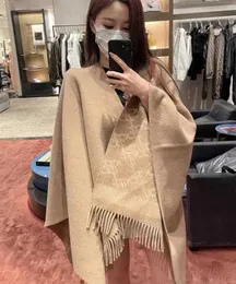 Shawls Designer High end New Fashion FF Letter Split Women's Autumn and Winter Scarf Shawl Earth Color Cloak Cape Versatile HOV7