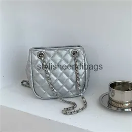 Axelväskor kedjeväska för silverväska för fashionabla färg matt pu cross body bagstylisheendibags
