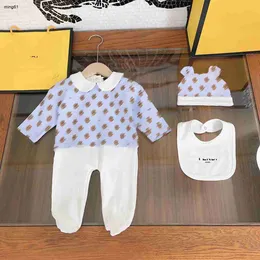 märke småbarnskläder kontrast sömmar baby bodysuit storlek 3-18 m 3 st dockmönster tryckt över hela jumpsuit hatt saliv handduk