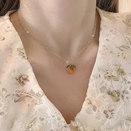 Choker Śliczne małe persimmon wisiorek dla kobiet Kreatywny Naszyjnik łańcucha obojczyka Znakomita biżuteria na koła