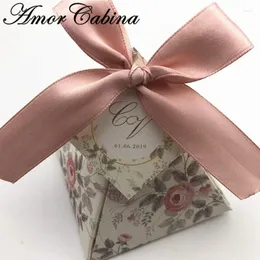 Envoltório de presente personalizado criativo rosa floral pirâmide triangular favores de casamento caixas de doces bomboniera caixa de festa açúcar 100pcs