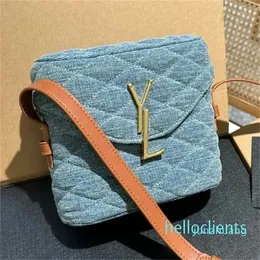 Bolsas de couro de pele de cordeiro Cross Body Box Bolsas Mulheres Mens Designer Ajustável Ombro Cloud Bucket Saco de Embreagem Higiene Pessoal Drawstring Tronco Ginásio Totes Bag