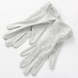 Fünf Finger Handschuhe Sexy Sommer Frauen UV-Schutz Sonnencreme Kurze Sonne Natürliche Seide Strickhandschuhe Dünne Maulbeerseide Fahren Haut Schönheit Handschuhe K5 231016