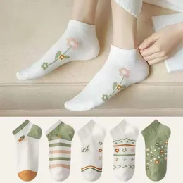 Women Socks 5 Par Set Women's Cute Flower Boat Ankle Short Sock Low Cut Summer Spring Calcetines Mujer rolig blommig mjuk andningsbar