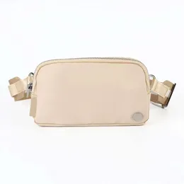 할인 lu Everywhere Belt Bag Fanny Pack 디자이너 클래식 버 가슴 요가 Bumbag 나일론 여자 남자 어깨 크로스 바디 허리 가방 핸드백 지갑 623ess