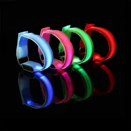 Chicotes colheitas 4 pçs colorido led equipamento de equitação leggings amarrado noite visível acessório de corrida suprimentos equestres decoração 231017