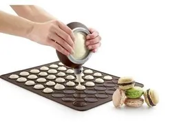 48-Circle Macaron Mat Silicone Muffin Dessert DIY Mold Baking Tool KD1 LL