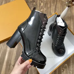 Luxury designer women boots flamingos love medal laureate boot winter genuine leather coarse high shoes C1017