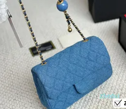Джинсовая дизайнерская сумка-седло, сумка через плечо, сумка через плечо, синий кошелек, ремешок-цепочка, классическая вневременная элегантность, роскошь