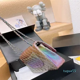 Klasyczna seria podwójnych klapy Diamentowa pikowana torebka Perła skórzana torba krzyżowa srebrny ton metalowy łańcuch torby na ramię Paris Lady Clutch Messenger Bag