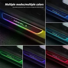 カーテールライト新しいカーボンファイバーLEDペダルテスラモデルYモデル3フロントバックドア雰囲気ライトストリップランプ装飾Q231017