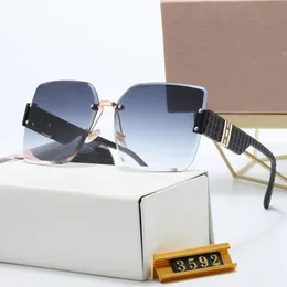 Fashion Classic Designer Sunglasses For Men Women Sunglasses Luxury Polarized Pilot Oversized Sun Glasses UV400 Eyewear PC Frame Polaroid Lens S3592