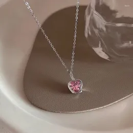 Collane con ciondolo Collana alla moda romantica chic con cuore di zirconi rosa per le donne Gioielli di fascino classici della moda coreana