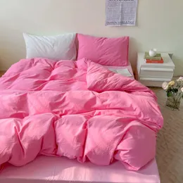 Sängkläder set rosa serie tryckt mjukt set duvet täcker sängkläder polyester sängöverdragskuddar platta ark tröskeluppsättningar för flickor 231017