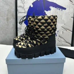 Prado Nylon Gabardine Snow Party Boots Toppkvalitet Emaljerad metall Triangel Tech Dynamic Charm präglat ensammönster