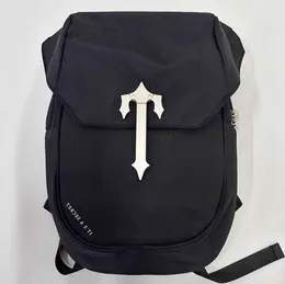 Ny och trapstar som säljer svart väska med silverspänne för män kvinnors axel ryggsäck praktisk dator 8813ess