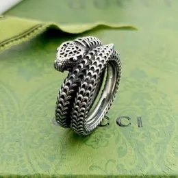 Nowe chłodne męskie pierścień Pierścień Ghost Wąż List Luksusowy srebrne Para Pierścienie Para Women Designer Biżuteria Prezenty