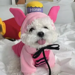 Cão vestuário outono e inverno roupas para animais de estimação trajes bonitos festa de férias pequeno tamanho médio quente moletom com cordão yorkshire 231017