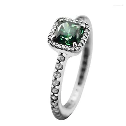 Clusterringen Tijdloze elegantie voor vrouwen Bruiloft Verloving 925 Sterling zilveren sieraden Groen CZ-kristal Klassiek