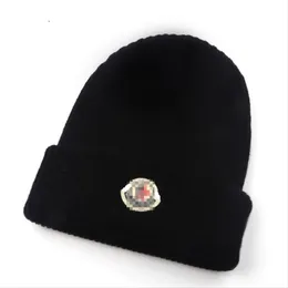 Homens gorros chapéu de inverno designer chapéus de ganso gorro para mulheres boné bonne crânio bonés de malha acolchoado quente frio moda cappello