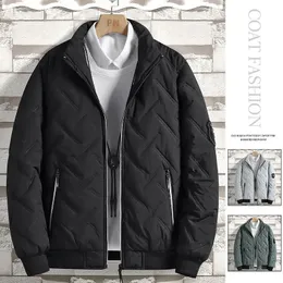 Piumino da uomo Parka invernale in cotone Giacca da uomo Versione coreana del trend Giacche leggere con colletto a sezione corta per 5XL 231017