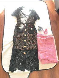 Vår/sommar självport-ra it Deep Pink Purple White Black Square Neck spets elegant raka steg kjol