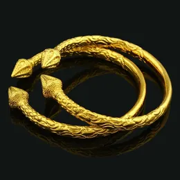 وصلت جديدة وصول أفريقي دبي الأزياء المفتوحة 22 كيلو أصفر الذهب GF Bangle محفور سوار النمط العصري 2 قطعة مجوهرات كاملة 280T