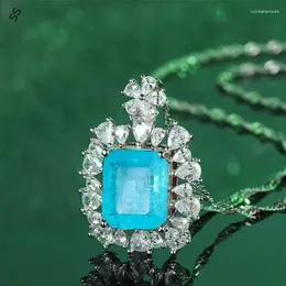 Pendentif Colliers Simulé Topa Gemstone Bleu Collier de goutte de zircon incrusté à la main pour dames Accessoires de vêtements