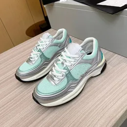 Topp ny designer tränare sneakers kvinnor skor mens skor plattform mode låga toppsko små vita skor silver pappa skor mångsidig snörning upp mesh lady casual skor