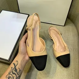 Lüks ayakkabılar paris marka bale daire ayakkabıları sandalet tasarımcısı elbise ayakkabıları kadın klasikler somunlar slingbacks sandal zincirleri deri terlik c1018-5