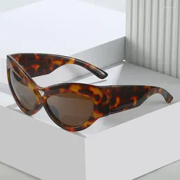 Sonnenbrille NYWOOH Persönlichkeit Cat Eye Damen Mode Großen Rahmen Sonnenbrille Frauen Retro Hip Hop Brillen Femlae Shades UV400