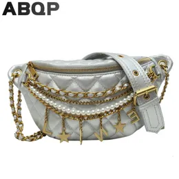 Midjepåsar ABQP Luxury Women Fanny Pack Pearl Chains Female Bag stora kapacitet Designers Girl's Chest 231019