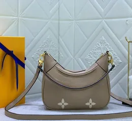 Borsa di lusso Borsa a tracolla di marca a forma di Y cucitura di design in pelle da donna in metallo Catena di alta qualità a conchiglia confezione regalo messenger all'ingrosso HQY5