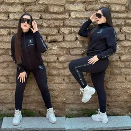 Tasarımcı Kadınlar Bahar Sporları İki Parçalı Sweetpants Set Kadınlar Günlük Baskılı Ceket ve Sweatpants Set Serbest Gemi