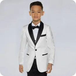 Męskie garnitury niestandardowe białe dziecko chłopców dla chłopca 2023 Kids Blazers Suit Black Shawl Lapel Formal Wedding Wear Dzieci Ubranie