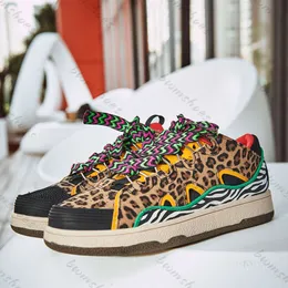 2023 New Spring Men's Shoes Kou Langfan Bread China-Chic Father's Shoes Fashion Men's Leopard Pattern German Training Skateboarding Shoes Men