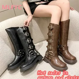 Stiefel Vintage Lange Gürtelschnalle Dicke Absätze Damen Herbst und Winter Western Knight Fashion Leder 231019