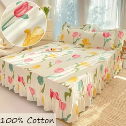 Gonna letto 1 pz Gonna letto in cotone 100% Coprimaterasso stile floreale Copriletto delicato sulla pelle Copriletto per la casa roupa de cama Senza federa 231019