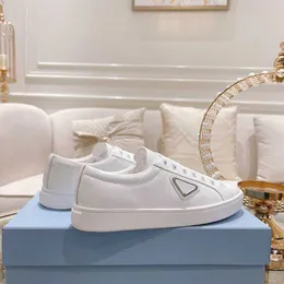 2023 designer män sneaker virgil tränare casual skor låg kalvskinn läder abloh vit grön röd blå överlägg plattform utomhus kvinnor sneakers små vita skor