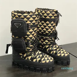 Designer botas de neve náilon apres-ski bootie gabardine botas femininas deslizamento-on grosso inverno quente pele triângulo botas sapato