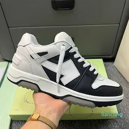 Fashion Casual Shoes Arrows on Both Sides Black and White Spliced Upper Shoes