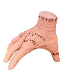 Horror Wednesday Thing Hand from Addams Family Cosplay Figurine in lattice Decorazioni per la casa Artigianato da tavolo Costume per feste di Halloween Propcosplay